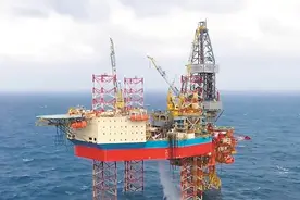 我国海上第一深井顺利投产 成功攻克万米级大位移井技术瓶颈图片