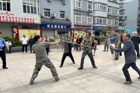重庆巴南区：惠民街道开展最小应急单元技术动作培训活动图片