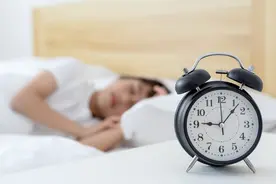 连续三天23点半后入睡就是熬夜？睡眠专家：有猝死、患癌风险图片