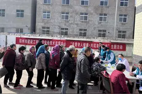 践行雷锋精神丨志愿服务进乡村 关爱老年人健康图片