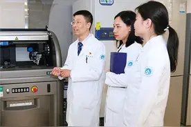 瞭望 | 李君团队：致力重型乙肝中国标准图片