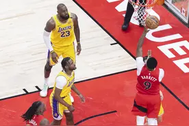 （体育）篮球——NBA常规赛：猛龙不敌湖人图片