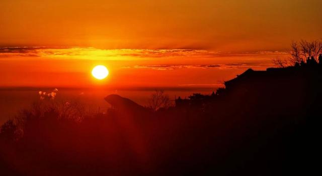 “岱”您观岳丨泰山云海日出封神了！冬天的山，居然能美成这样？