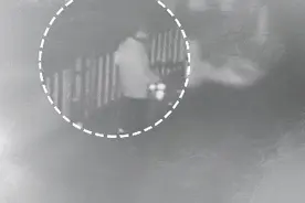 事发长沙！警察帮忙送外卖，原因出人意料……图片