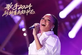 孙楠唱《拯救》那英唱《搁浅》，你会蹲守吗？图片
