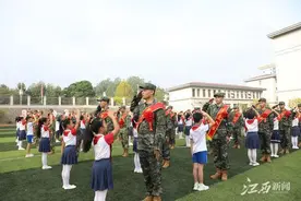 万安：新兵入伍图片