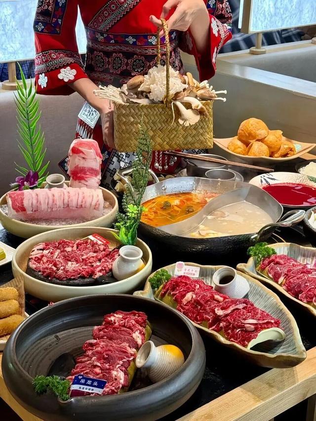 把冬天调成暖色系！松山湖落羽杉红了，温泉冒泡了，火锅沸腾了～