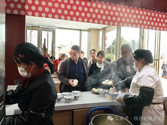 陕西乾陵景区新春文旅热度不减 人气持续攀升