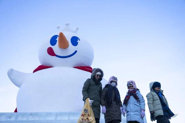 这个冬天，来黑龙江看大雪人吗？