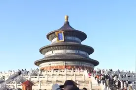 一次玩儿多城，“回头客”多！外国游客体验多元中国年图片