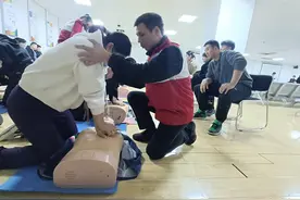 急救“黄金4分钟”！救护培训走进长沙地铁站，2300余名学员通过考试图片