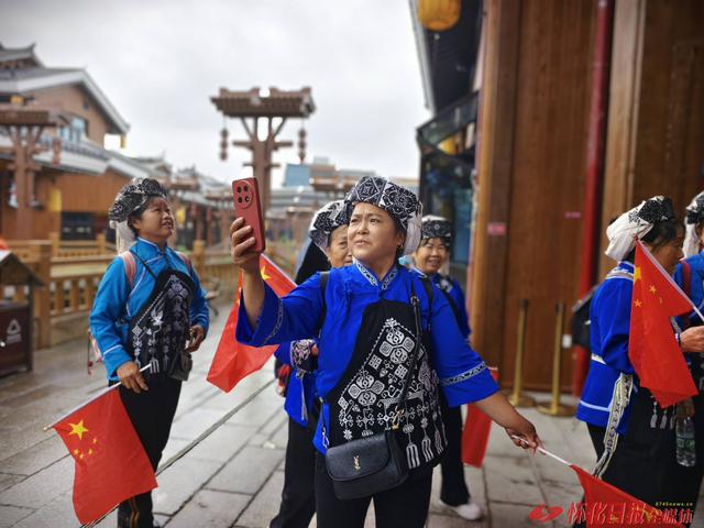 世界那么大 好想去怀化 | 吉首游客沉浸式体验榆树湾魅力