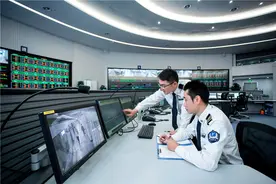 末班车后加开多趟列车 春运期间昆明地铁全方位保障乘客安全出行图片