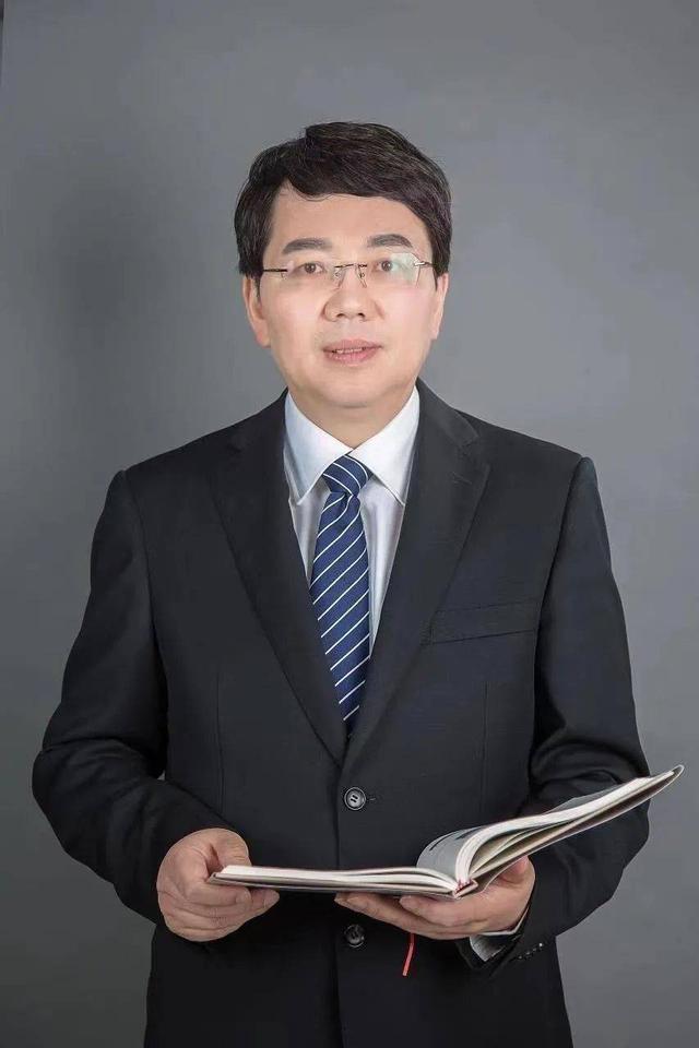 丁汉院士惠开开讲！勾勒“机器人+”赋能发展新图景