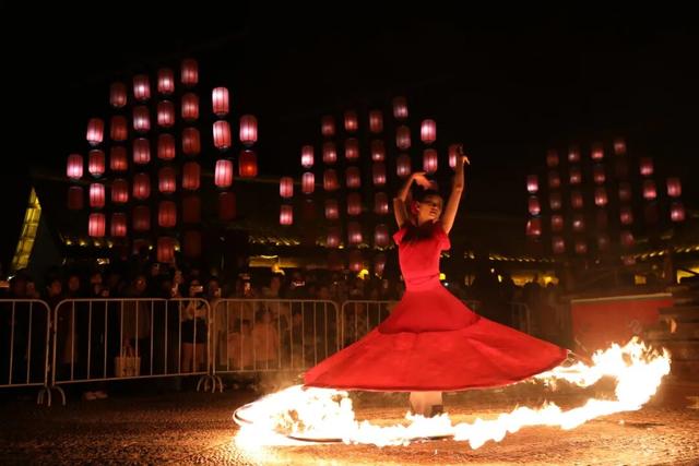 转发推文集赞免费入场‼️龙虎山跨年夜，再添一场“火”的狂欢‼️