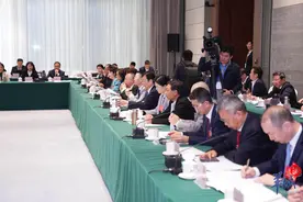 如何加快培育外贸新动能？政协委员建诤言献良策图片