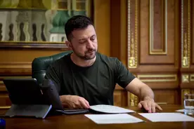 乌克兰总统与加拿大总理通话，讨论对乌军援等议题图片