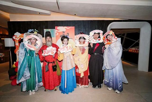 西岭雪山中秋赏月：登“离月最近之地”赴“诗画国风盛宴”
