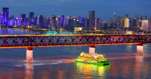 百年粤汉码头焕新启航，武汉“滨江画廊”再添文旅新地标