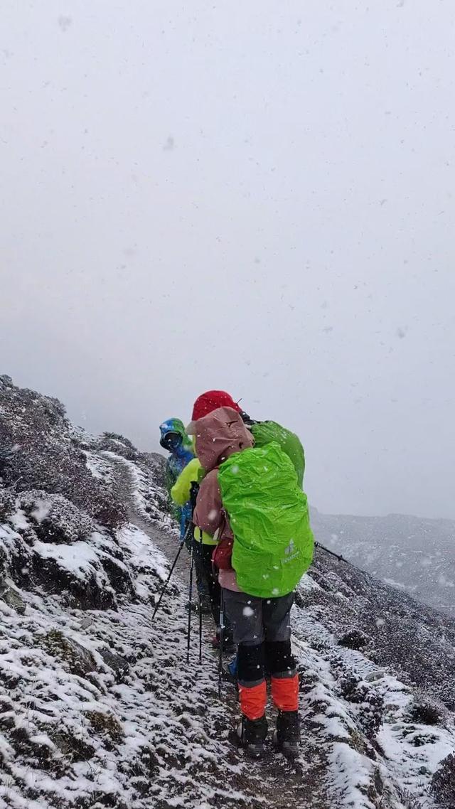 周末·科普丨资深驴友劝退：走过珠峰东坡徒步，却不敢挑战鳌太线