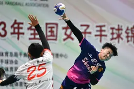 #（体育）手球——全国女子锦标赛：上海胜北京图片
