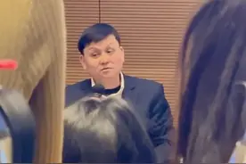 张文宏发声，再次冲上热搜！图片