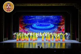 精品大戏荟萃 第十届中国京剧艺术节在四川成都开幕图片