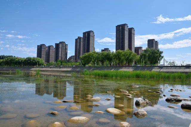 组图丨武威：湖光潋滟景致新