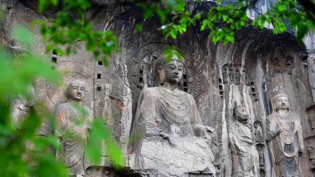 游客手写感谢信！龙门石窟太暖了