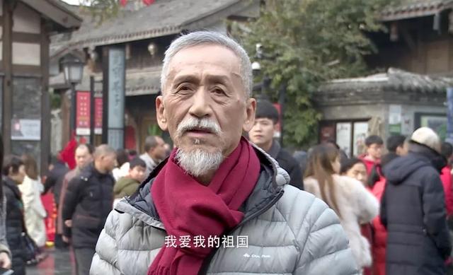 中国台湾音乐人陈彼得去世，曾深情演唱《我和我的祖国》