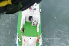 大连一渔船发生翻沉事故 致2人死亡3人失踪图片