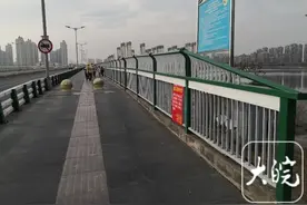 六安市新安大桥桥栏加高工程施工1月15日结束图片