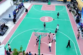 望谟县首届“蜂糖李杯”暨2025年迎新春和美乡村篮球赛激情开赛图片