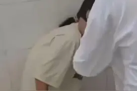 重庆一中学女生遭多人殴打逼下跪，官方：多部门正在处理图片