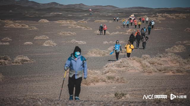 戈壁凯旋！深圳20村集结徒步收官，淬炼新一代“深圳精神”
