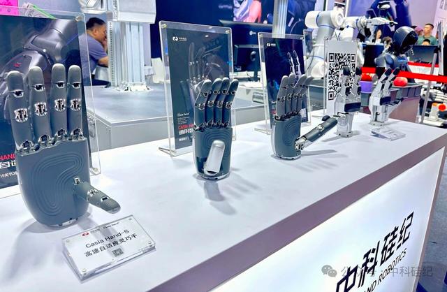专访中科硅纪创始人王鹏：灵巧手仍处于“能动”的阶段，距离“能用、好用、持久用”还有巨大鸿沟
