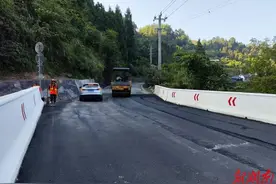 ​怀化沅陵G241国道张沅公路危旧桥加固图片