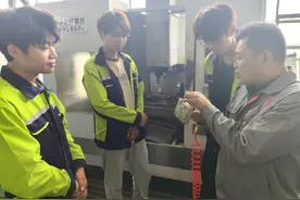 还没毕业就被岗位“预定”，高就业率让职业教育越来越香图片