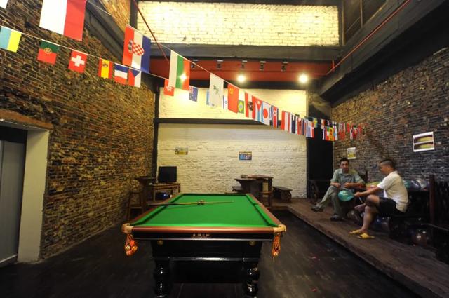 拒绝35岁中年人的青旅，00后也不住了