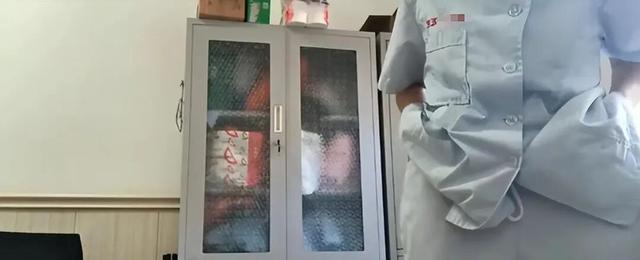 天津一精神专科医院多名女护士更衣遭偷拍，视频在不雅网站上流传，院方称不知情；警方已介入
