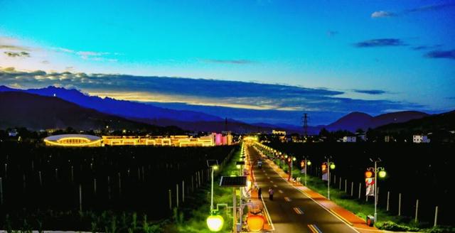 【冬季暖阳 凉山不凉】这一刻，是越西的高级感！