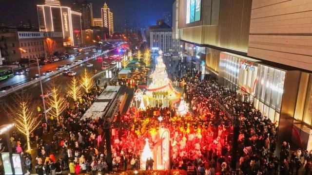 潮人心目中的必打卡地！呼和浩特的冬日C位新坐标“亮了”！