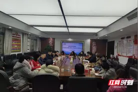 市医保局召开药品耗材追溯码采集与应用推进工作恳谈会图片