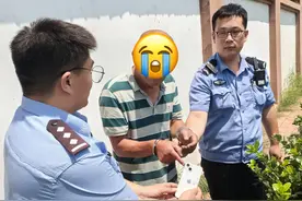 吃个早餐“顺”走手提包，落网！图片