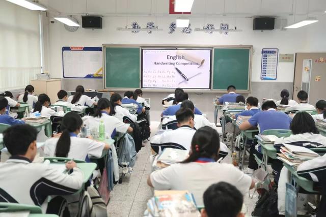 英语狂欢季，精彩 “英” 你而绽！龙珠学校学校第十九届英语节落幕​