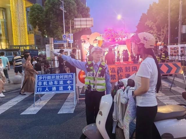 上海又一条限时步行街火了！3大主题区+2个分会场，逛到腿软！