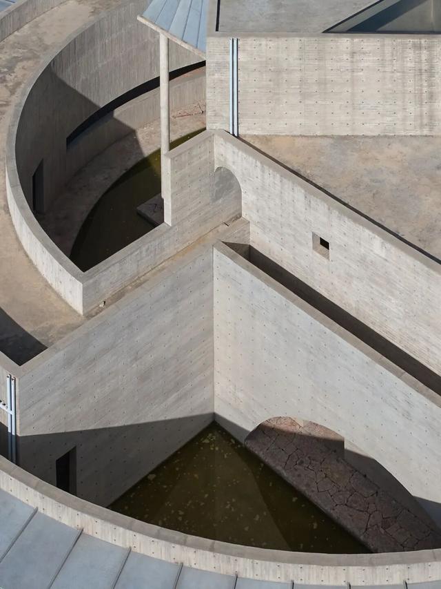 Wallpaper独家｜伙山村里一处让人“迷路”的酒店