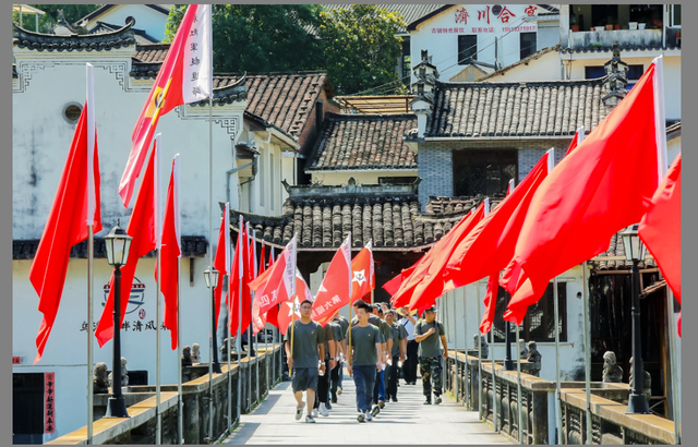 中国工农红军挺进师师部所在地遂昌王村口镇：乌溪江畔，红色古镇风情多