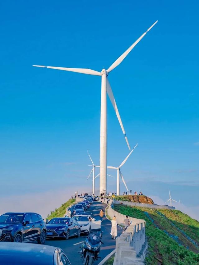 江西秋日自驾天花板，这几条公路带你驶入最美秋色！