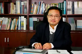 复旦大学任远：将居家社区养老服务纳入到标准化、制度化框架中图片